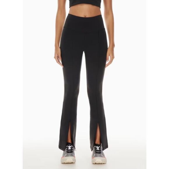 Aritzia TnAction TnaLIFE Split Hem Hi-Rise Long Flared Leggings Size Small - Picture 1 of 12